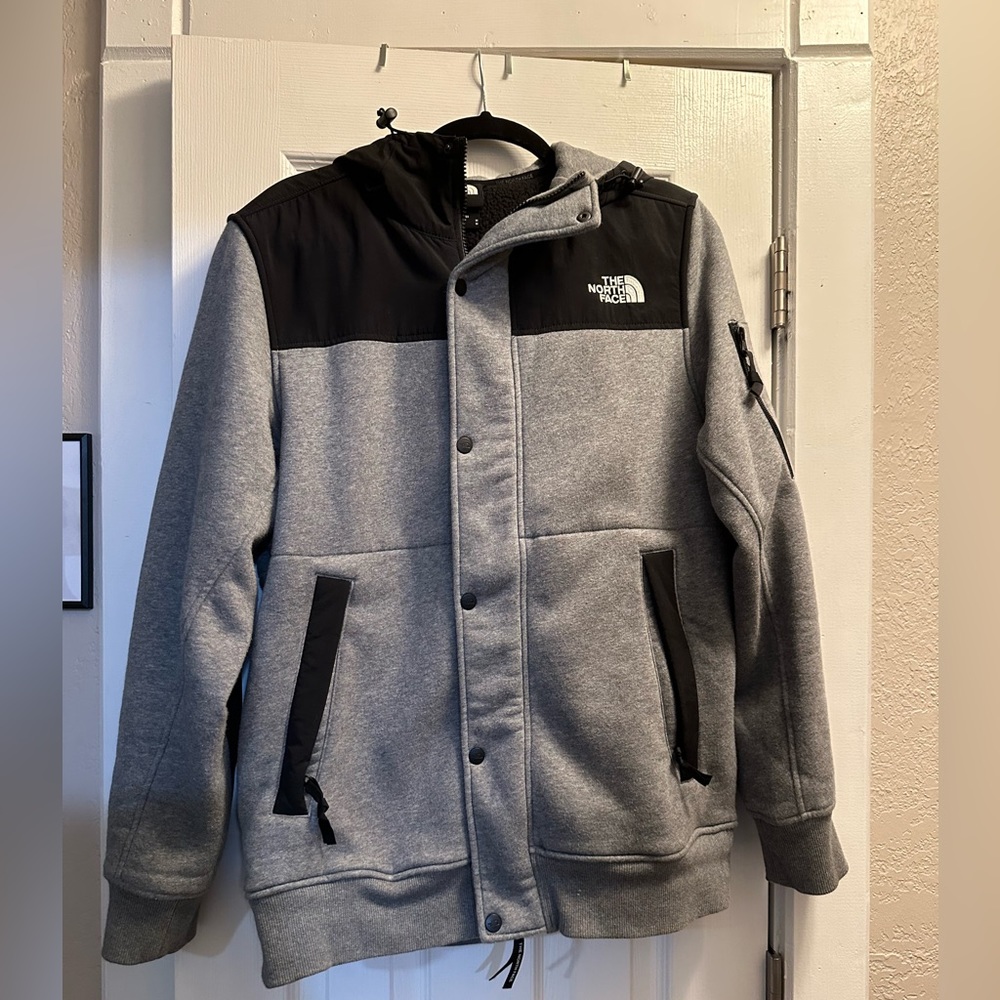 The North Face Men’s Grey and Black Highrail Fleece Jacket